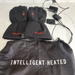 Rechargeable battery operated, heated gloves