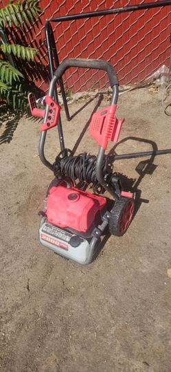 2000 PSI Electric Pressure Washer