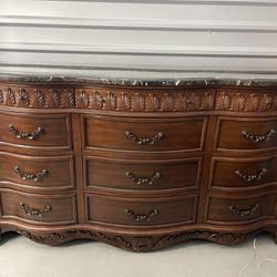12 Drawer Dresser With Marble Top