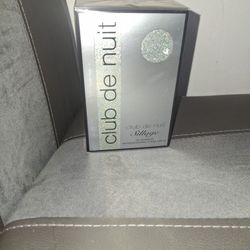 Club De Nuit Sillage