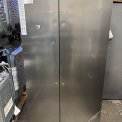 New Frigidaire Gallery 36” 26 Cu Ft Side By Side Refrigerator 