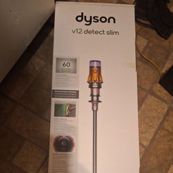 Dyson V12 Detect slim NEW IN BOX!!
