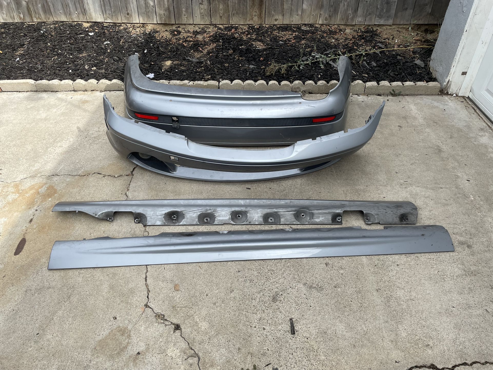 2005 BMW 330ci Body Kit Front And Back Bumper Kit With Side Skirts