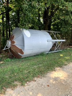Grain Cylow Great For Yard Art.