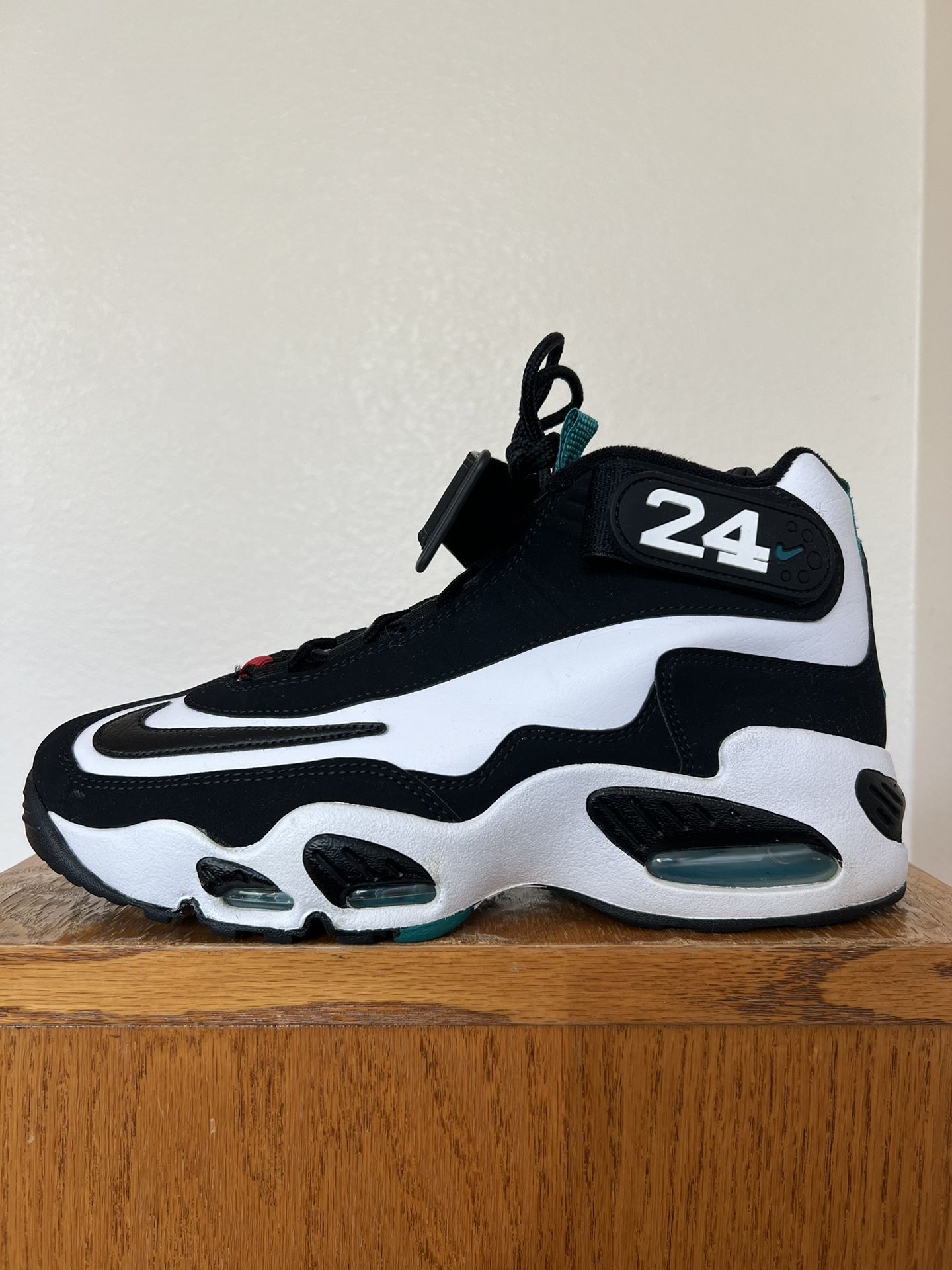 Nike Air Griffey Max 1 White Freshwater (2021) Size 8.5 Style: DD8558-100