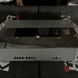JBL Club 704 4 Channel Amplifier 
