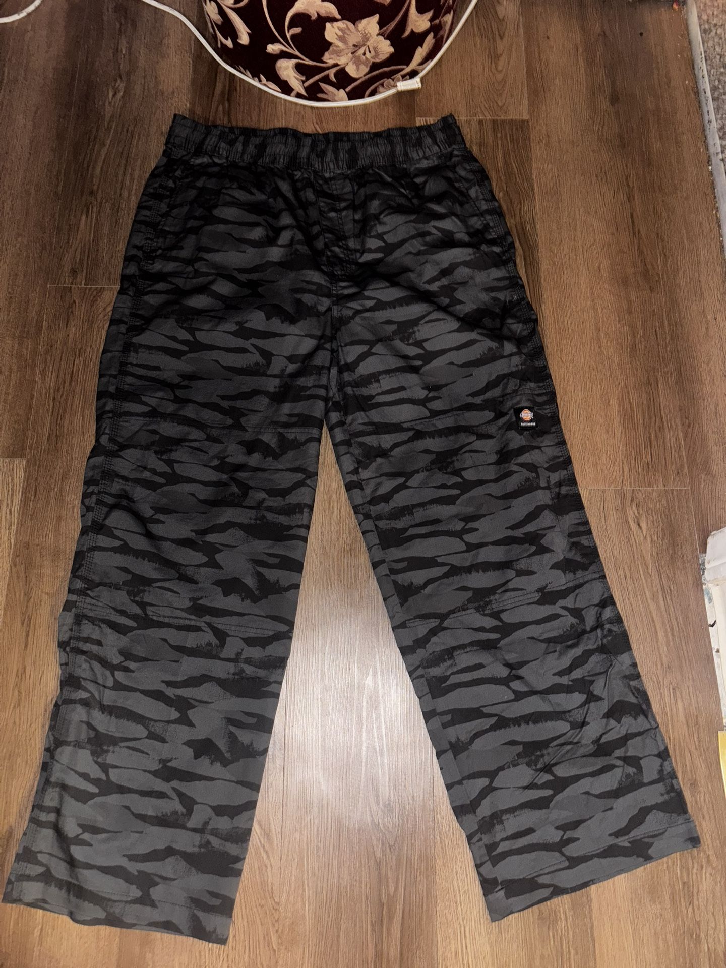 Dickies Camo Skateboarding Pants Sz XL