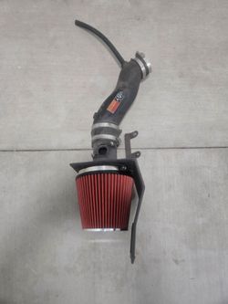 99 - 04 FORD MUSTANG V6 SELLING K&N BRAND COLD AIR INTAKE