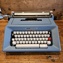 📌Professionally Serviced 1976 Olivetti Studio 46 – Baby Blue – NEW Ribbon & Feet!