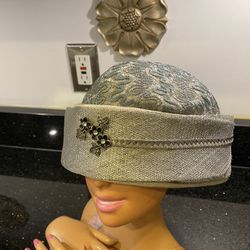 Women's Chic Fascinator Hat, Cocktail Pillbox Cap, Cloche Hat-Silver-One Size