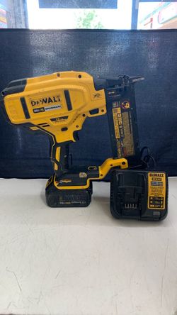 Nailer with Battery and Charger