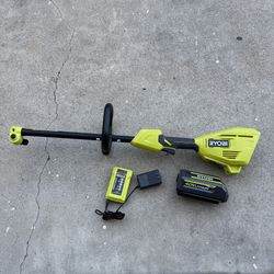 RYOBI 40V Expand-It Cordless Battery Attachment Capable Powerhead Kit w/ 4ah and charger