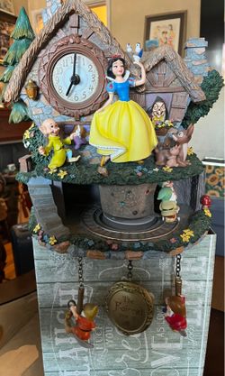 Disney Snow White & seven dwarfs Cuckoo Clock
