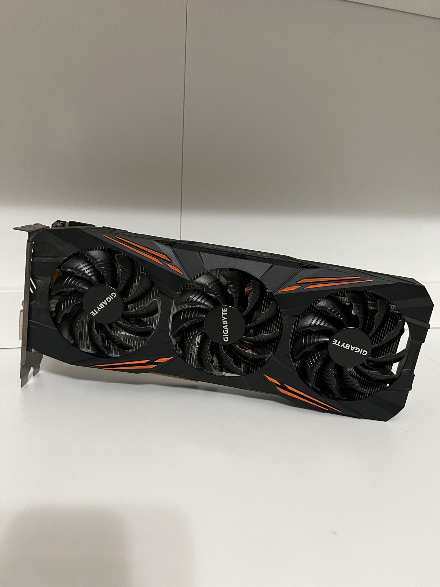 GeForce GTX 1070 Windforce 3X 8G