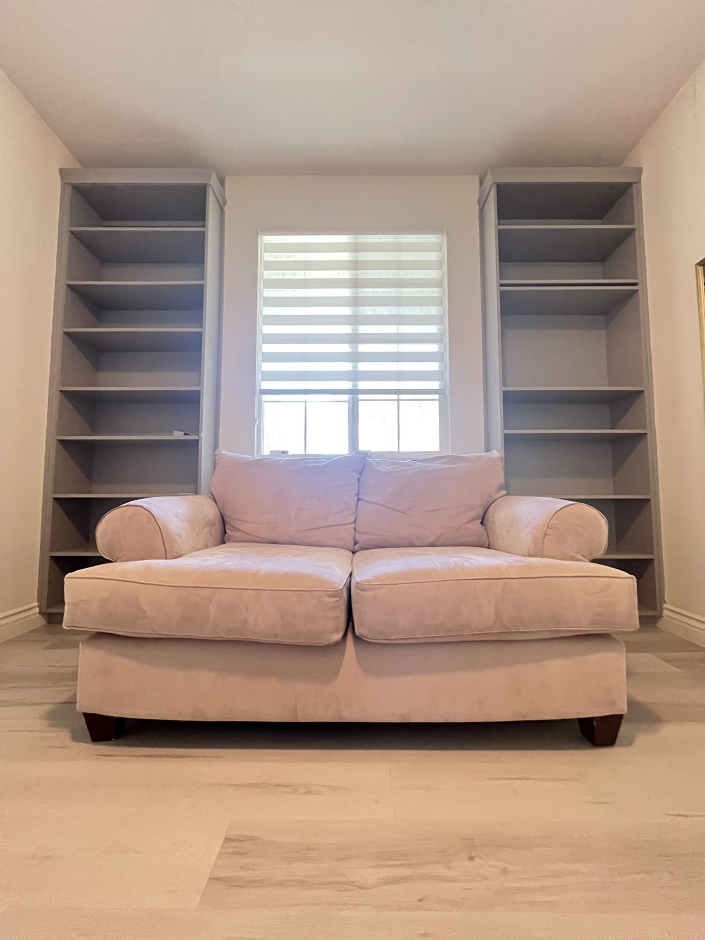 🐒 Light Beige Twin Couch