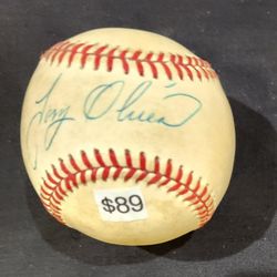 Twins Hall Of Famer Tony Oliva Signed, PSA-Certified Baseball 