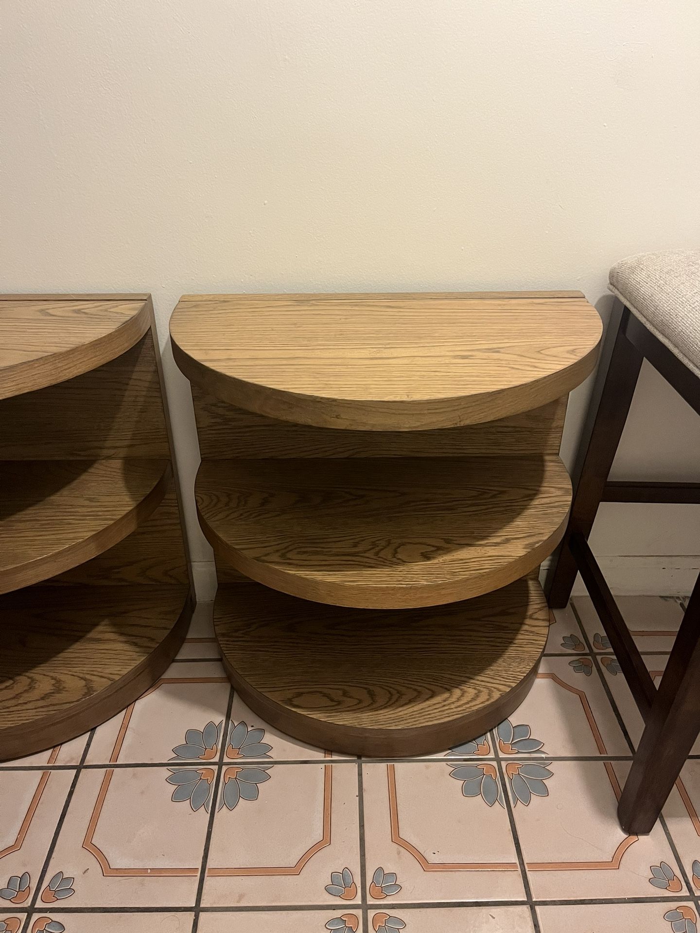 Hampton Natural End Table