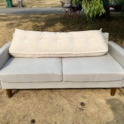 Free 2 Couches 