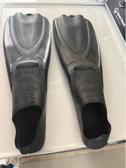 diving fins and Divers Mask Snorkel Set