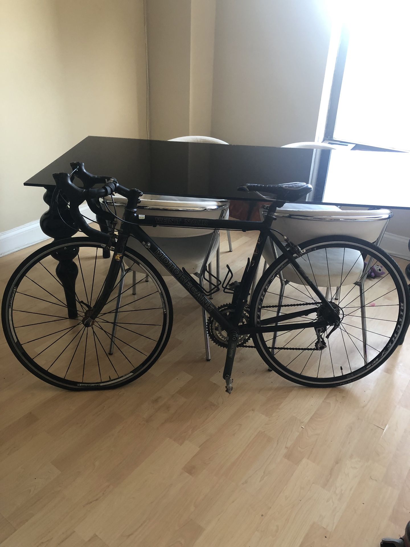 Motobecane Vent Noir Road Bike