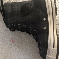 Converse Women’s Special Edition Woolrich Sheep Fur TrimmedHi Top Shoes  SZ 8.5.. 