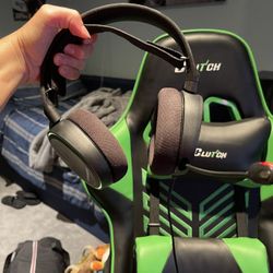 Steelseries Headset Changes Colors Rgb Has A Software If You Want To Customize It Dm For More Details Asking For $60