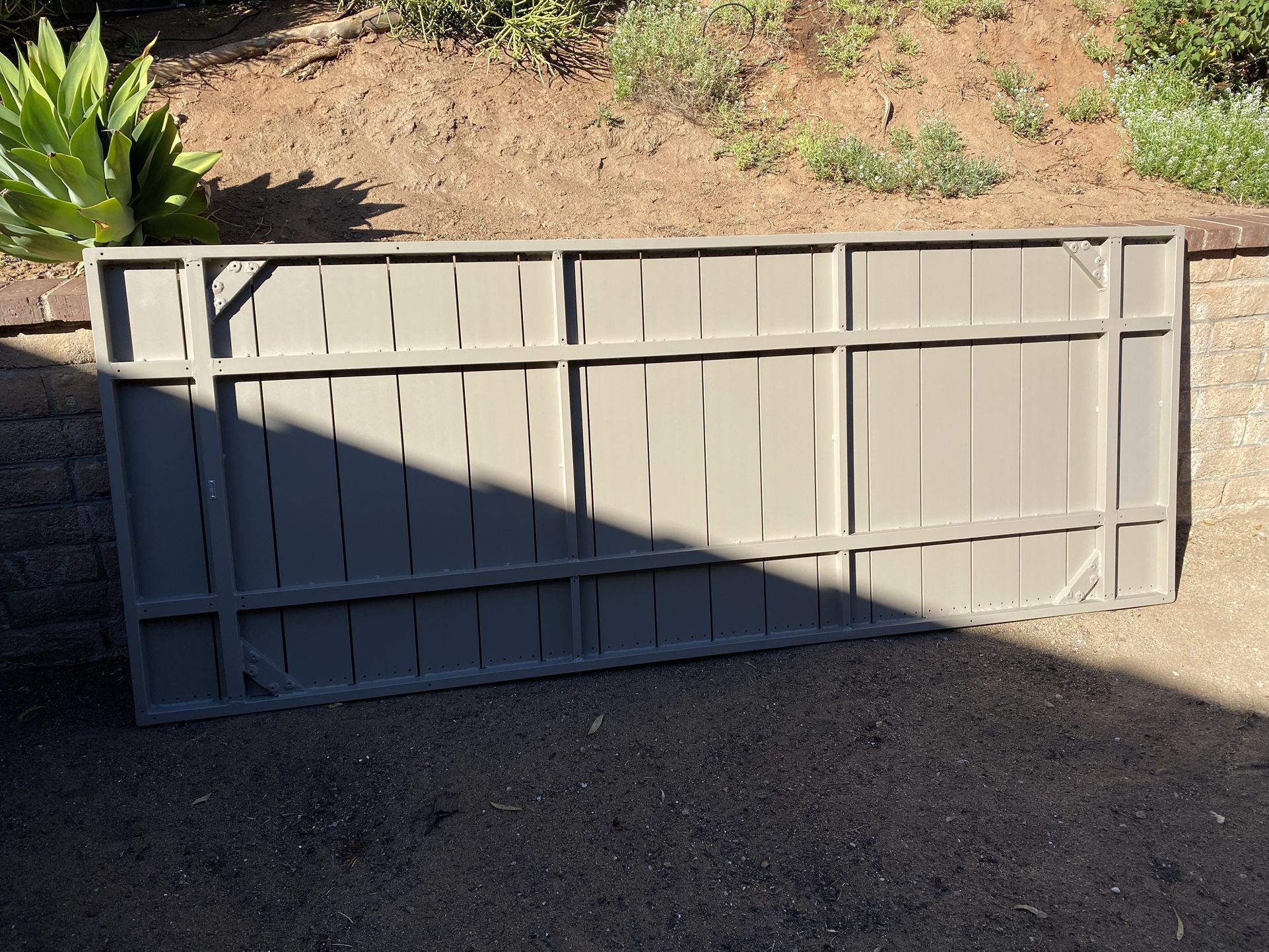 Free Brand New Aluminum Dining Table Top Seats 8