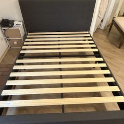 Zinus Queen Upholstered Platform Bed