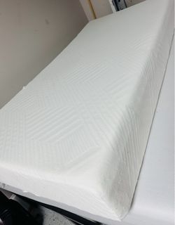 Twin size memory foam mattress