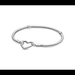 Pandora Bracelet Brand New 7.5”