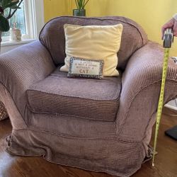 $100 – Oversized Comfy Armchair (Kasala) – Bring 2 People