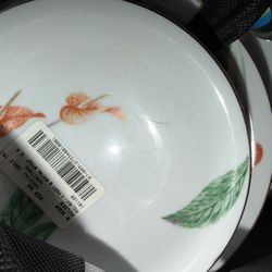 Waikiki Gold Trim By Noritake Plates