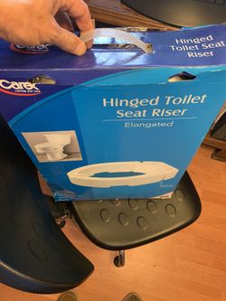 Toilet seat riser