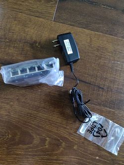 NETGEAR 5PT GIGABIT PLUS SWITCH NEW