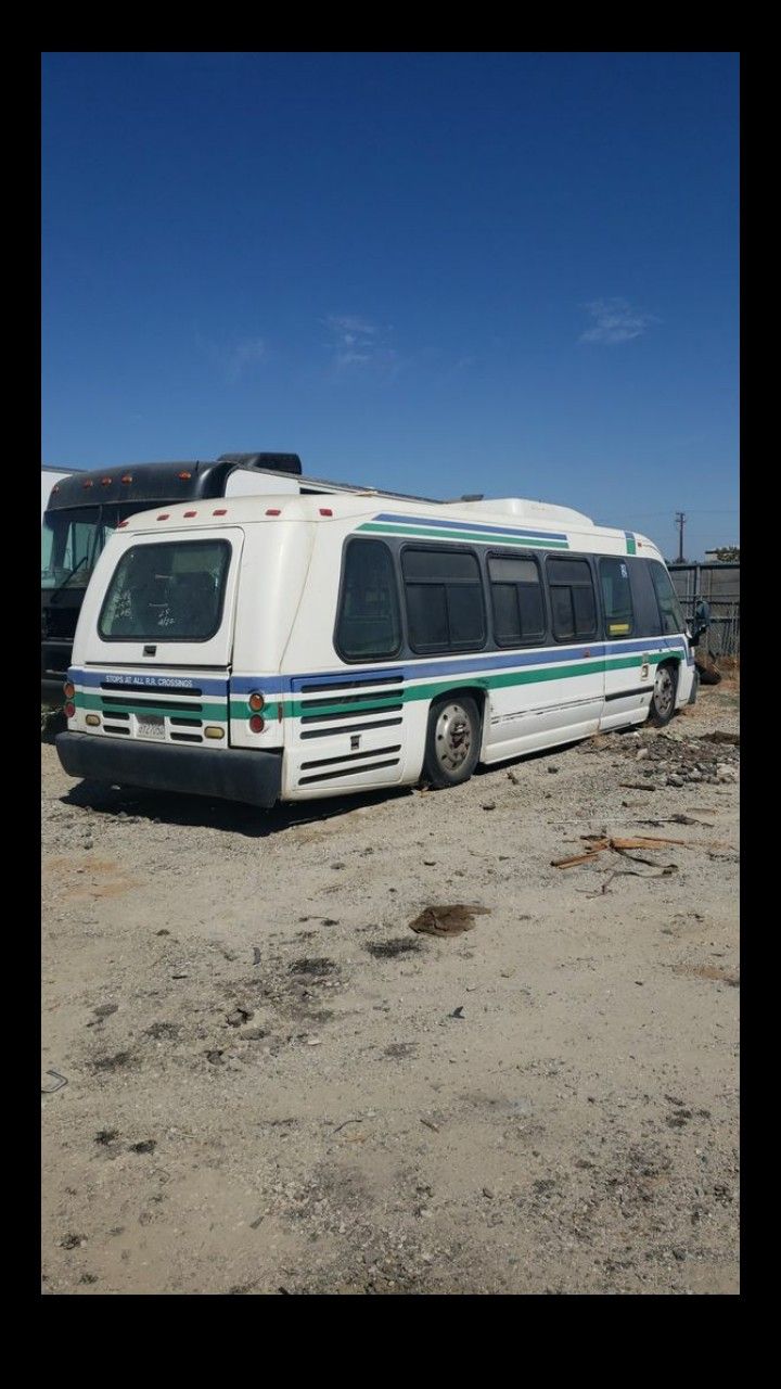 Custom Bus, RV, Party Bus, Mobile Home, Mauck Corporate bus