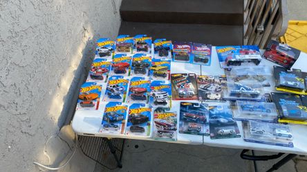 Hotwheel cars ultra hot rod’s premium, Hw transport assortment, Regular