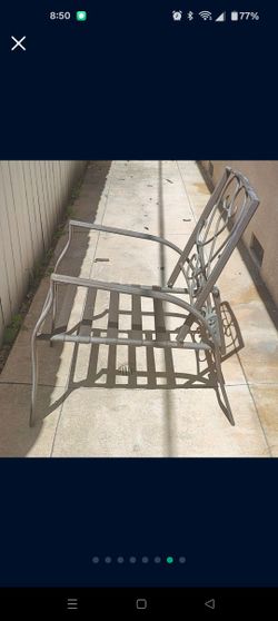 Set Of 4 Lounge Chairs