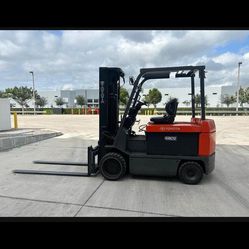 TOYOTA  Forklift 10.000lbs 2015 Battery