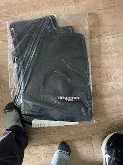 2023 Toyota 4runner TRD PRO Floor Mats OEM Brand New