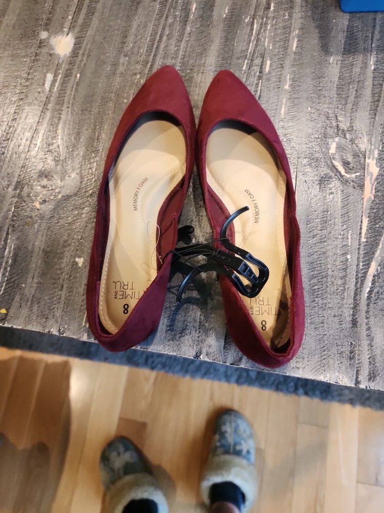 Brand New Memory Foam Flats