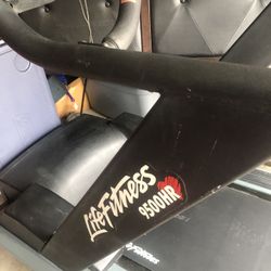 Life Fitness 9500 HR Priced To Sell!