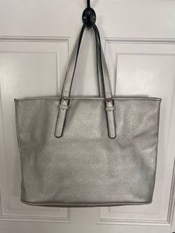 Silver shoulder bag purse