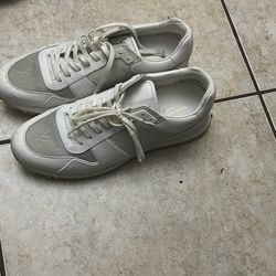 White Louis Vuitton Runaway Sneakers 