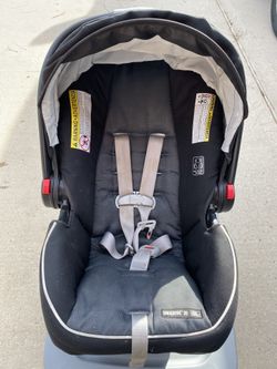 Baby car seat with 2 bases $50