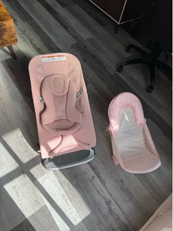New born baby bath and bouncer