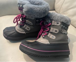 London fog, gray kids snow boots