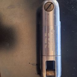 Cable pulling swivels.