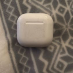Broken AirPod 4s Fixable