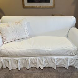 White Slipcovered Sofa - Rachel Ashwell  Excellent Condition
