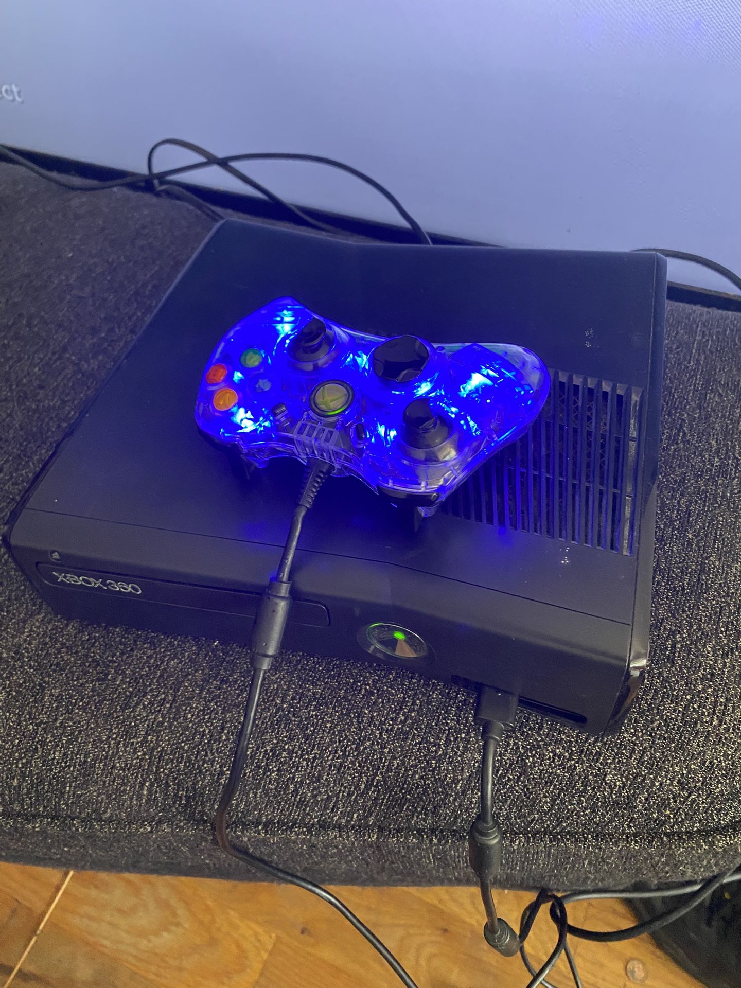 Xbox 360(Read Description)